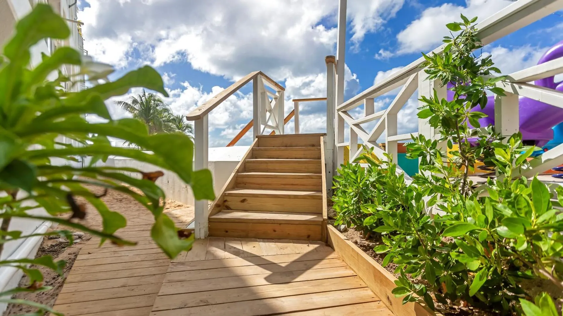 Appartement Maho Beach House 1-Bedroom, Oceanfront Lifestyle